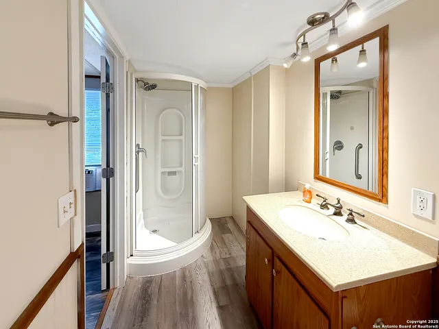 $135,000 | 1521 Pecan Drive Northwest, McQueeney, TX 78123