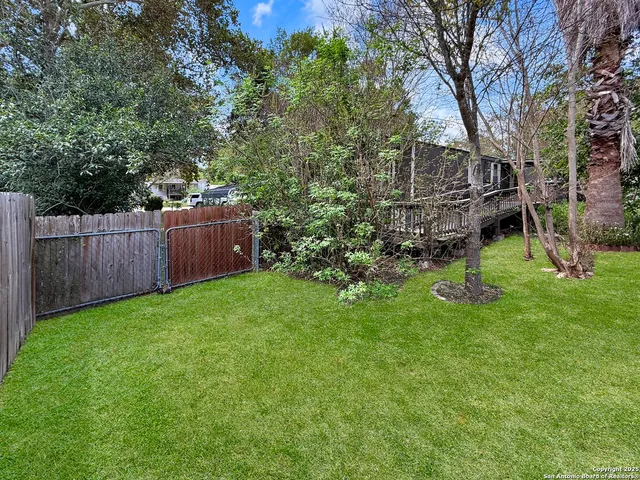 $135,000 | 1521 Pecan Drive Northwest, McQueeney, TX 78123