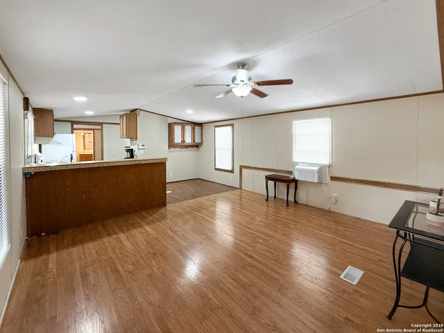 $135,000 | 1521 Pecan Drive Northwest, McQueeney, TX 78123