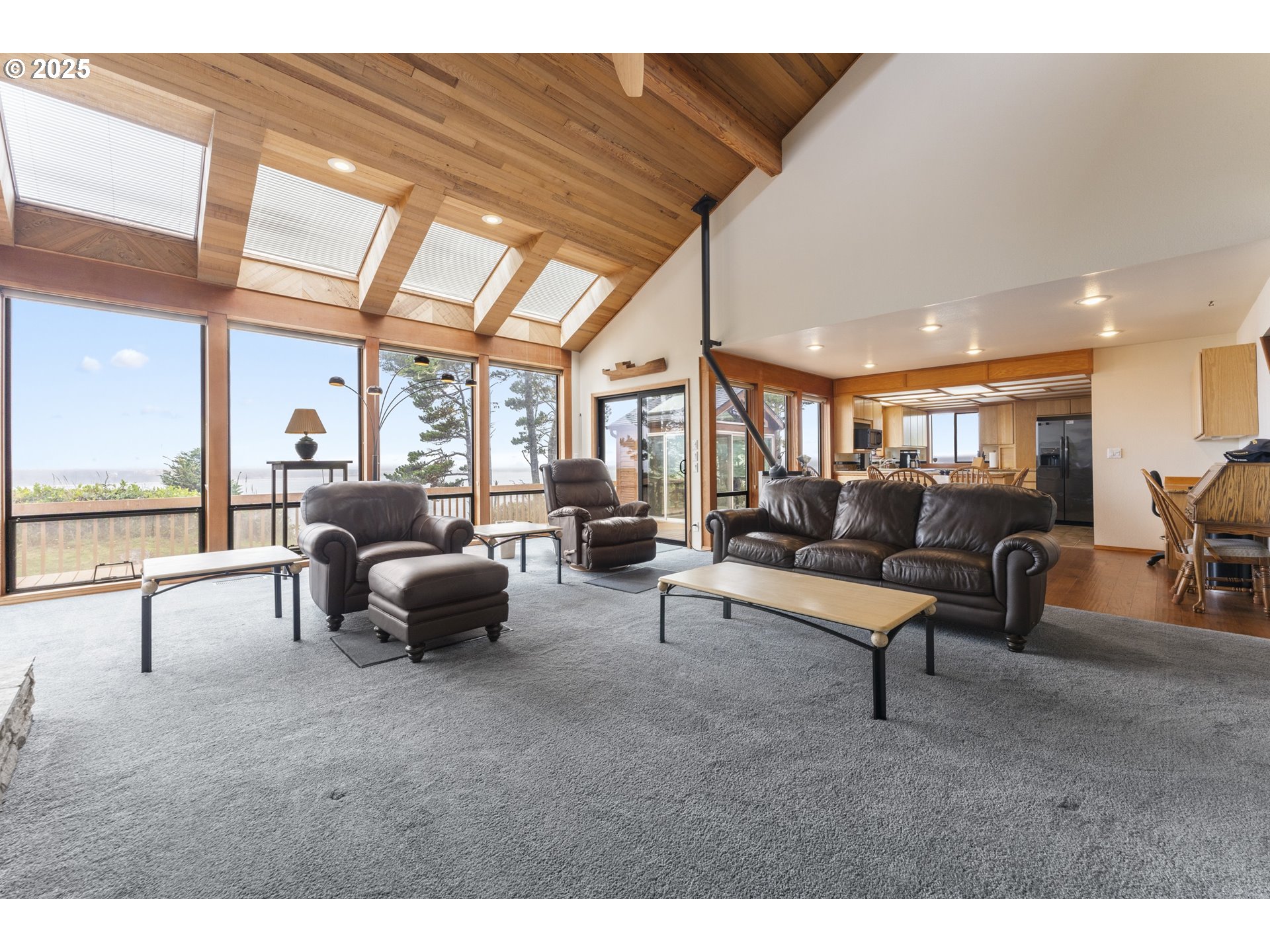 620 John Avenue Coos Bay, OR 97420 - Photo 11 of 44