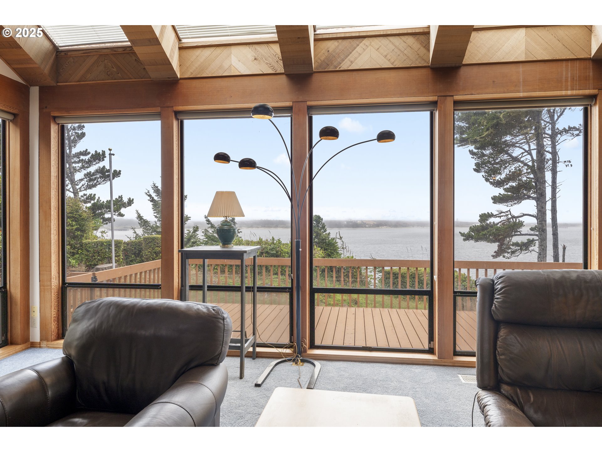 620 John Avenue Coos Bay, OR 97420 - Photo 12 of 44