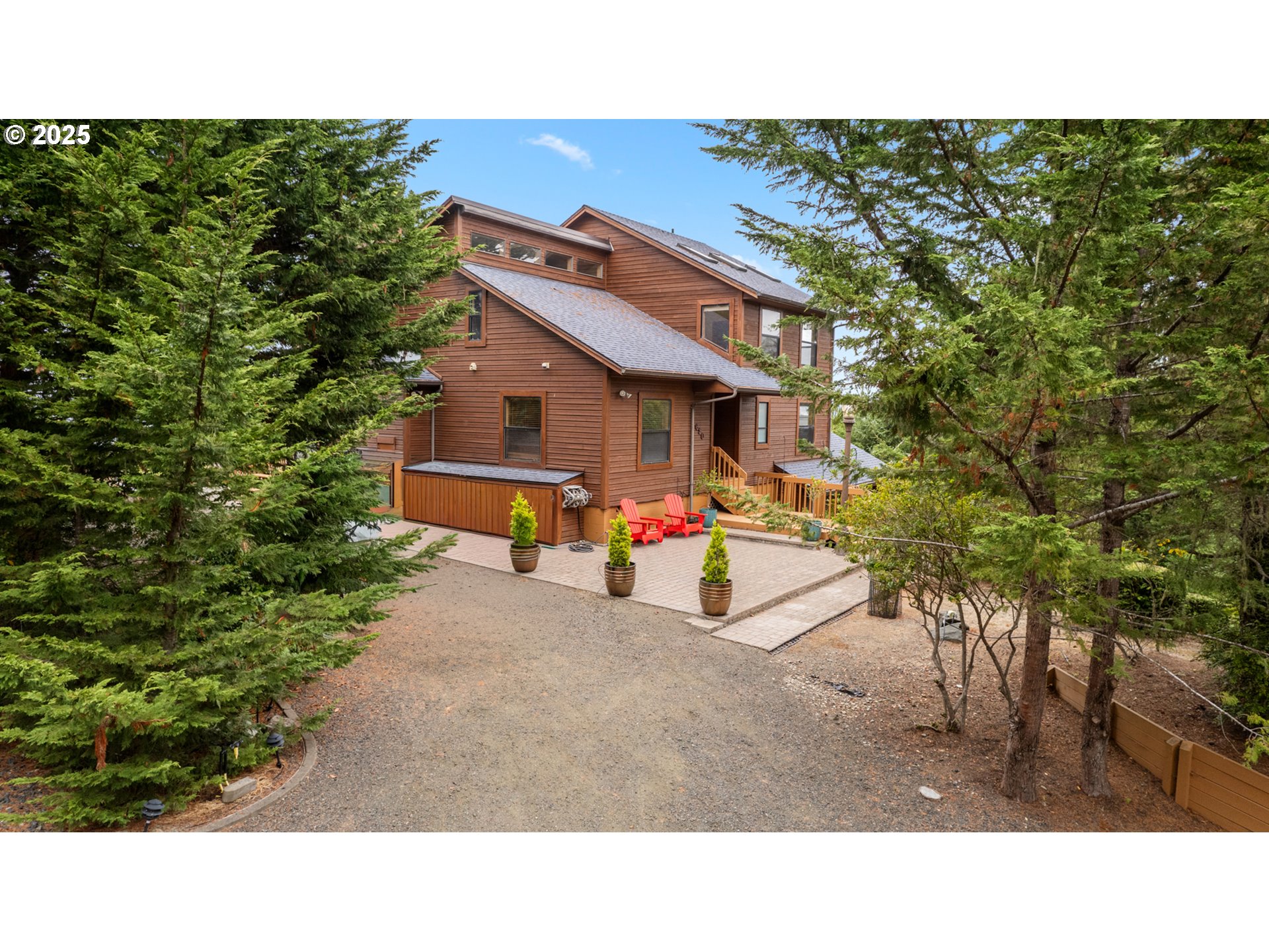 620 John Avenue Coos Bay, OR 97420 - Photo 2 of 44