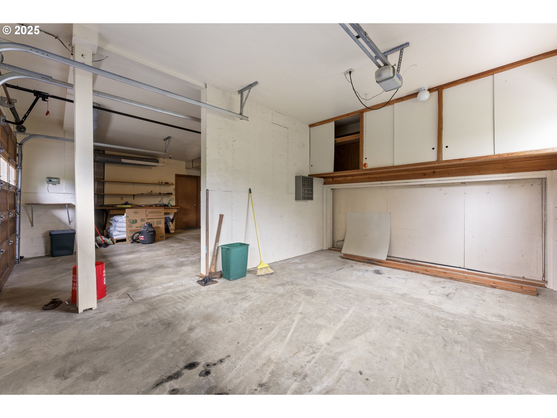 620 John Avenue Coos Bay, OR 97420 - Photo 39 of 44