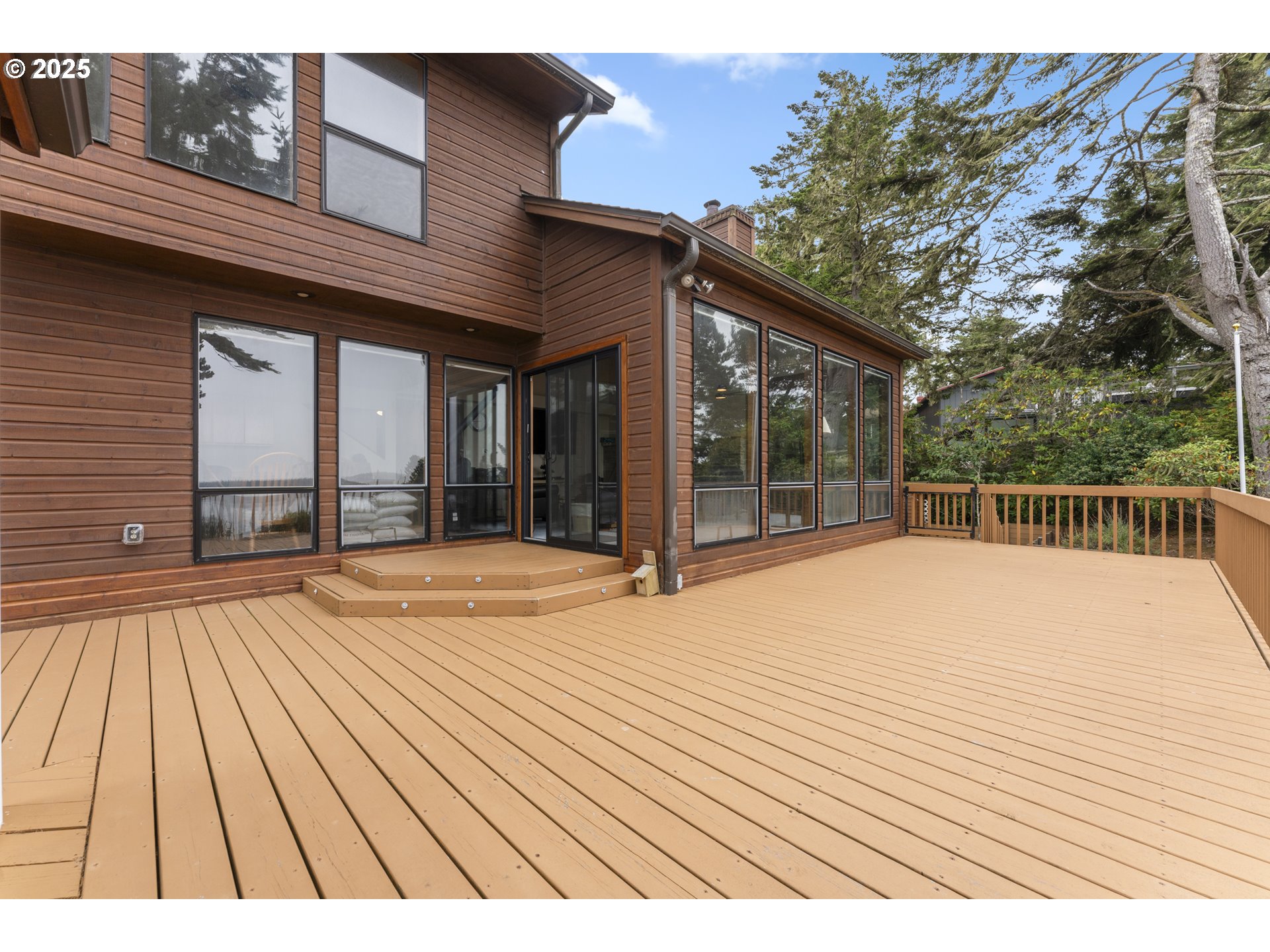 620 John Avenue Coos Bay, OR 97420 - Photo 42 of 44