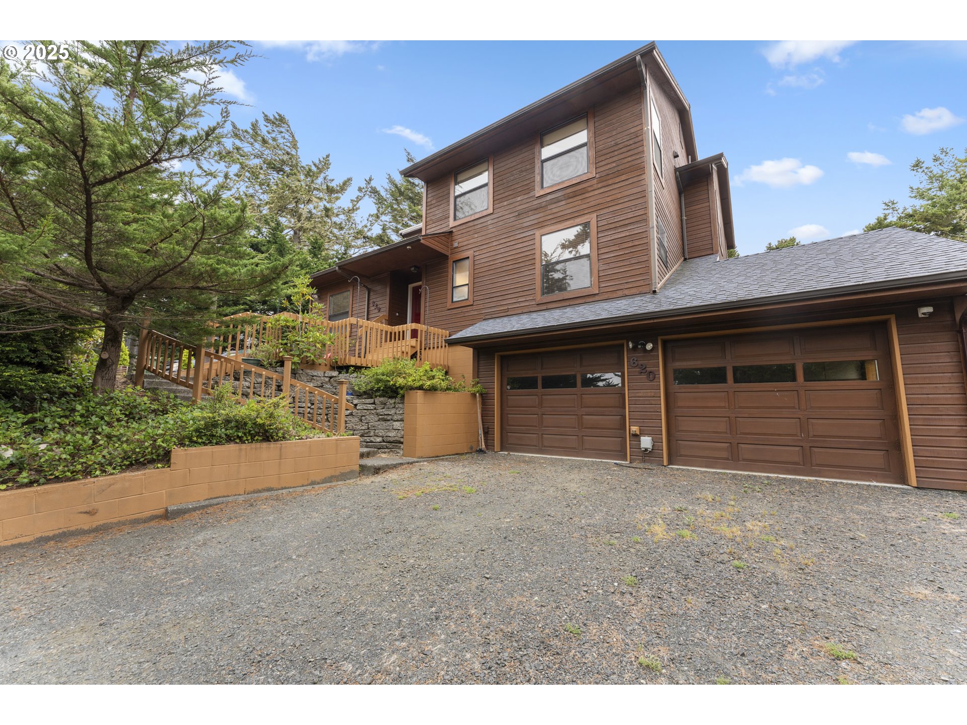 620 John Avenue Coos Bay, OR 97420 - Photo 8 of 44