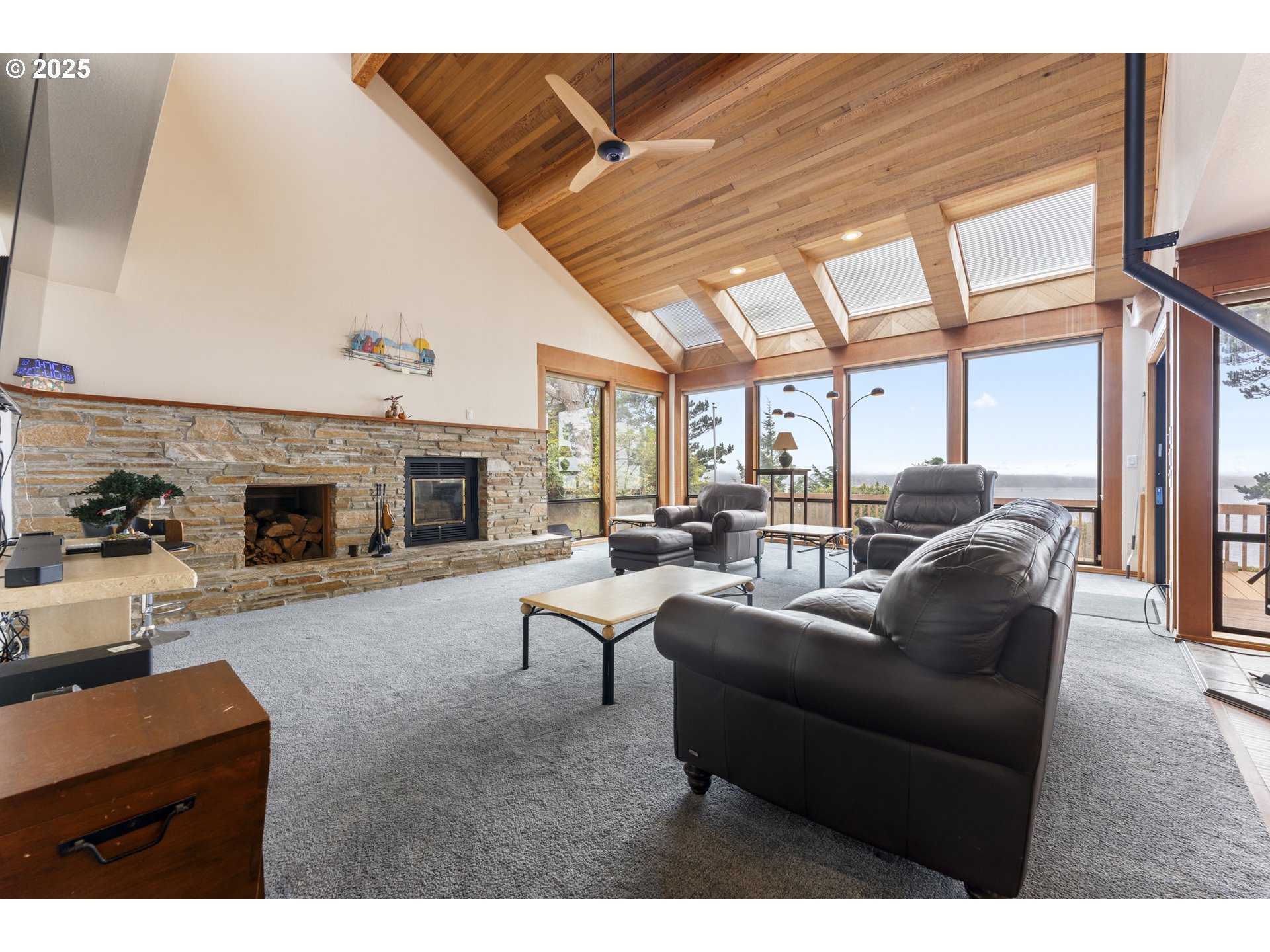 620 John Avenue Coos Bay, OR 97420 - Photo 10 of 44