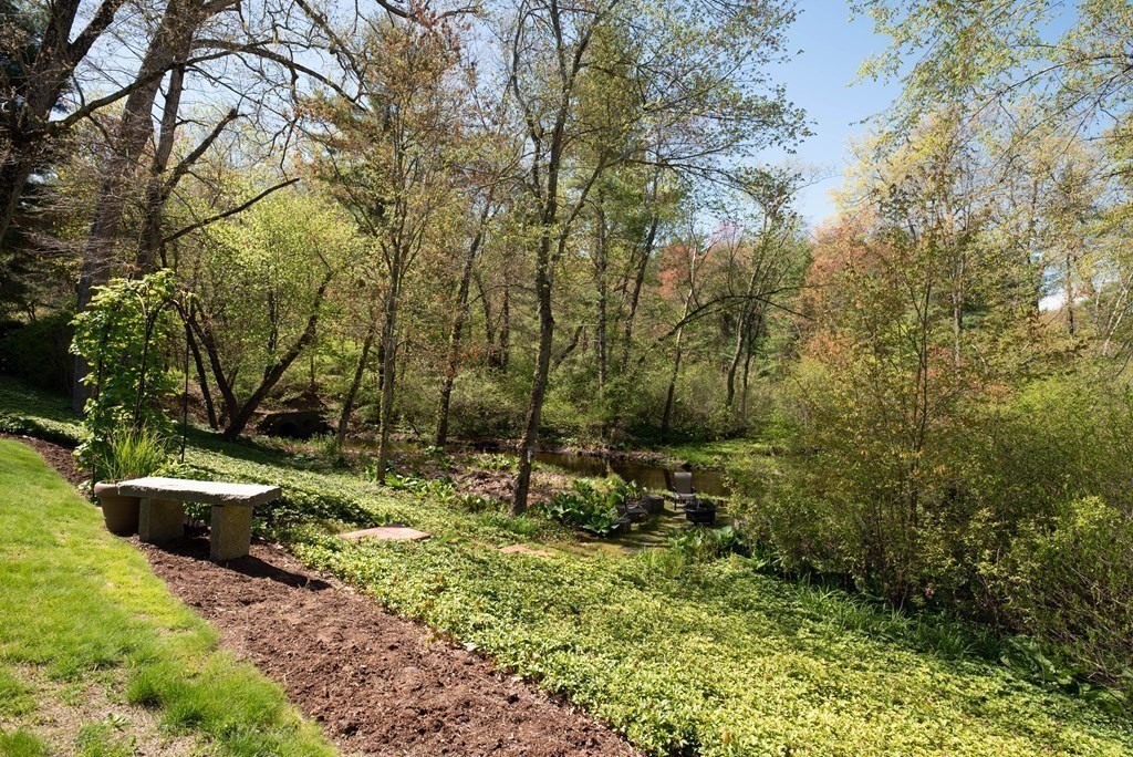 43 Pleasant View Road Wilbraham, MA 01095 - Photo 8 of 41 Gallery Image 8