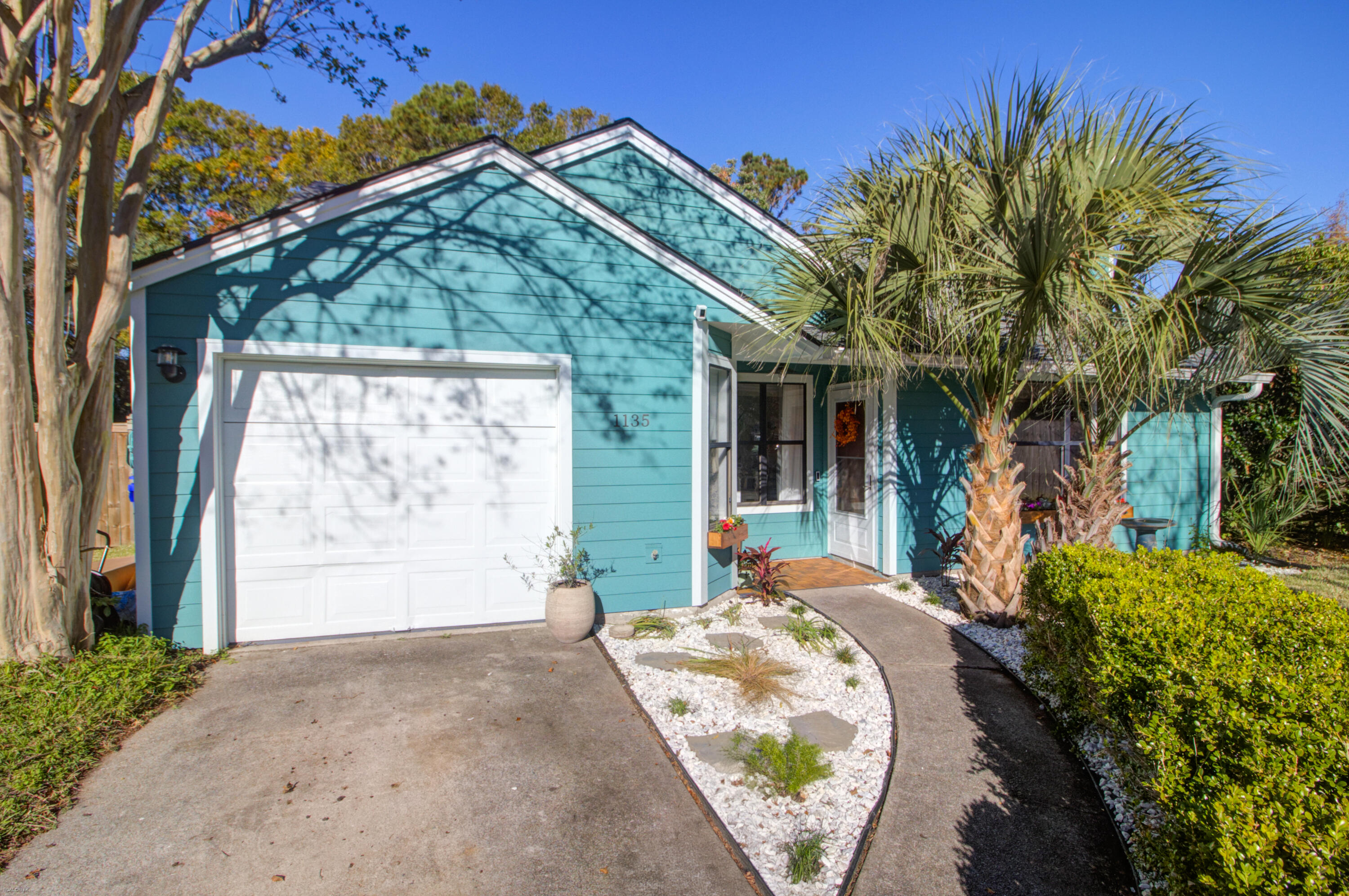 1135 Shoreham Road Charleston, SC 29412 - Photo 2 of 50 1135 Shoreham Rd -Tidalcreekphoto- (2)