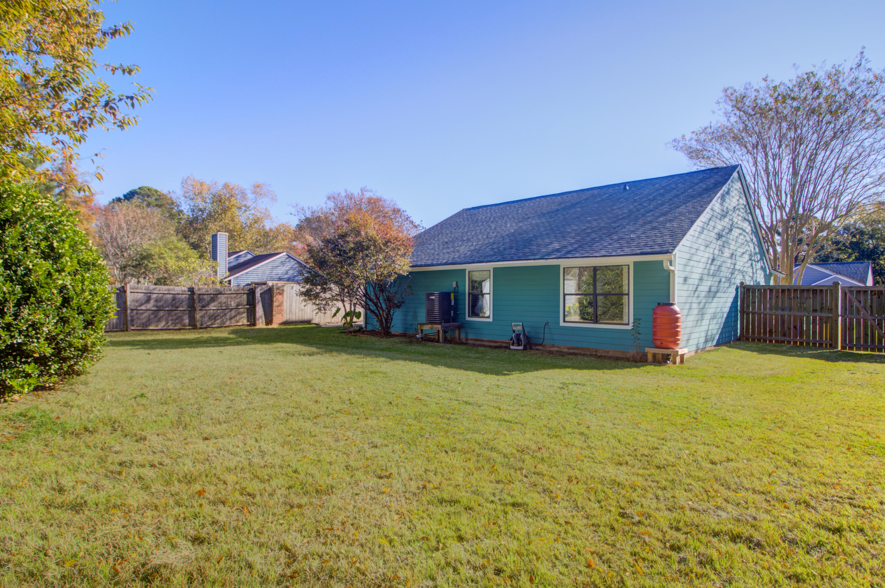 1135 Shoreham Road Charleston, SC 29412 - Photo 41 of 50 1135 Shoreham Rd -Tidalcreekphoto- (44)