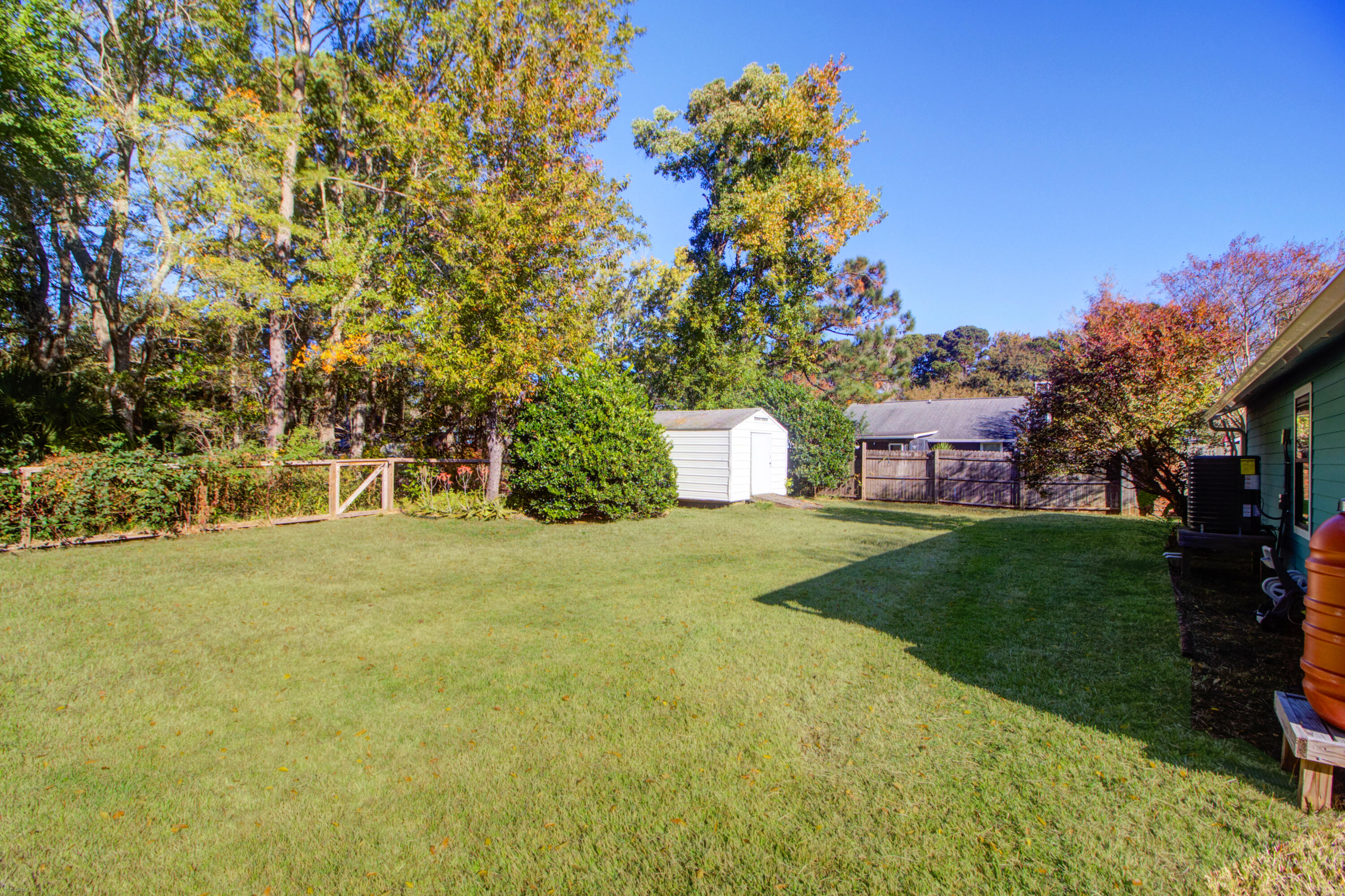 1135 Shoreham Road Charleston, SC 29412 - Photo 46 of 50 1135 Shoreham Rd -Tidalcreekphoto- (43)