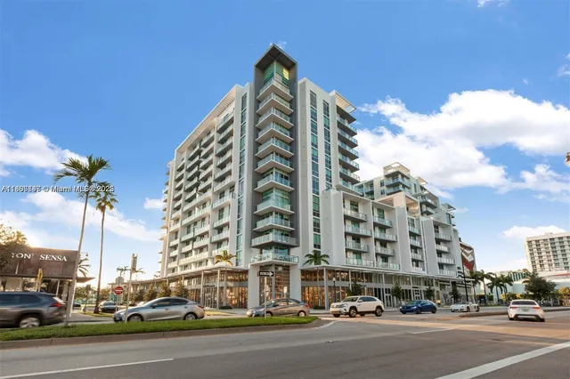$495,000 | 3900 Biscayne Boulevard, Unit N905, Miami, FL 33137