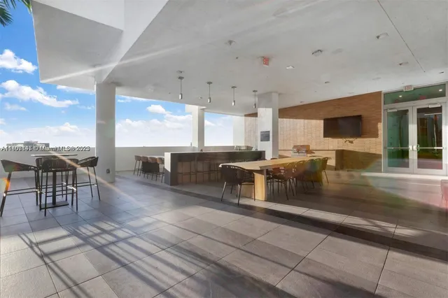 $495,000 | 3900 Biscayne Boulevard, Unit N905, Miami, FL 33137