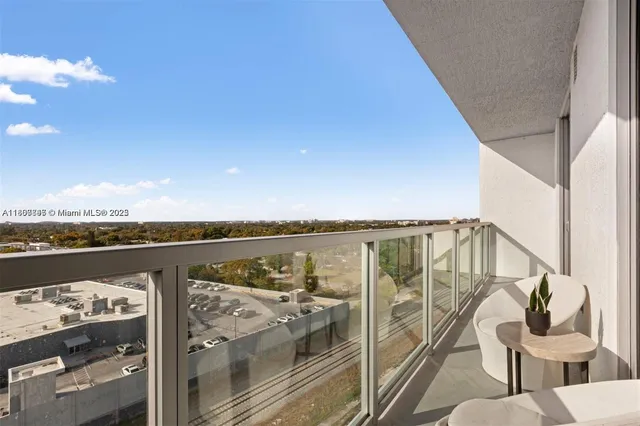 $495,000 | 3900 Biscayne Boulevard, Unit N905, Miami, FL 33137