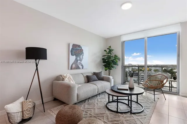 $495,000 | 3900 Biscayne Boulevard, Unit N905, Miami, FL 33137