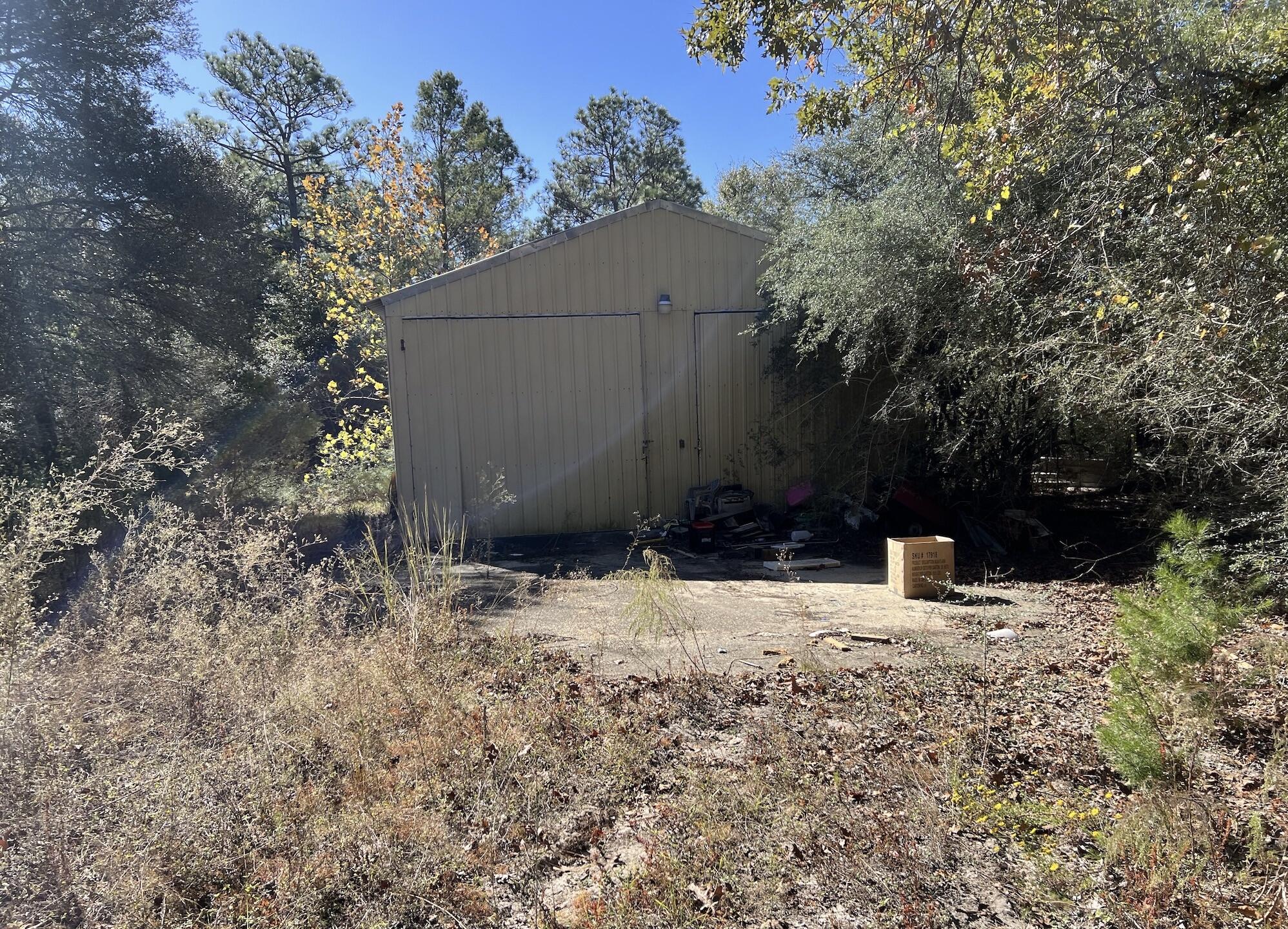 3888 Bear Head Road Crestview, FL 32539 - Photo 2 of 10 IMG_9431