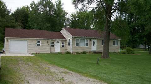 10645 East Birch Run Road Birch Run, MI 48415 - Photo 5 of 27 20404925-4.JPG