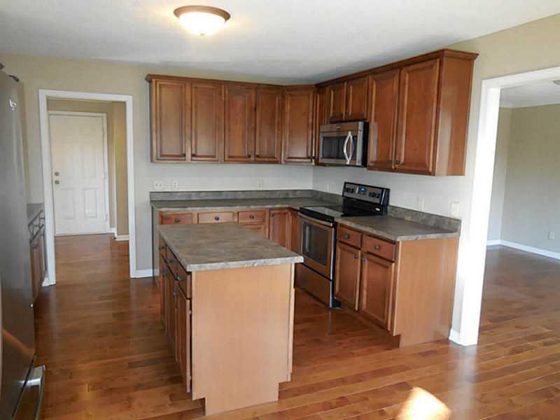 499 Rodeo Drive Indianapolis, IN 46217 - Photo 13 of 23 Gallery Image 13
