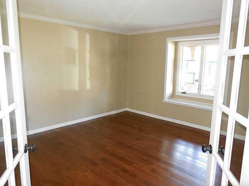 499 Rodeo Drive Indianapolis, IN 46217 - Photo 20 of 23 Gallery Image 20