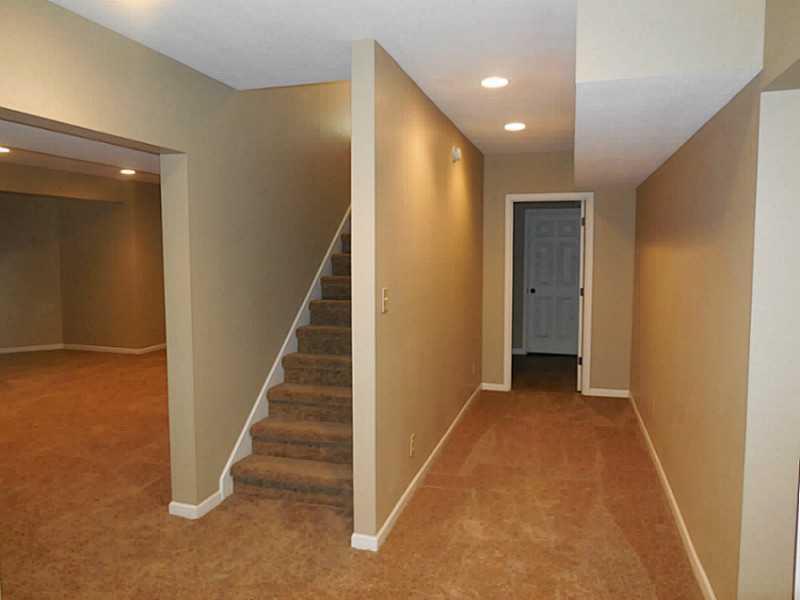 499 Rodeo Drive Indianapolis, IN 46217 - Photo 10 of 23 Gallery Image 10