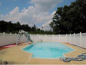 208 Woodview Drive Rutherfordton, NC 28139 - Photo 3 of 24
