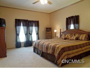 208 Woodview Drive Rutherfordton, NC 28139 - Photo 8 of 24