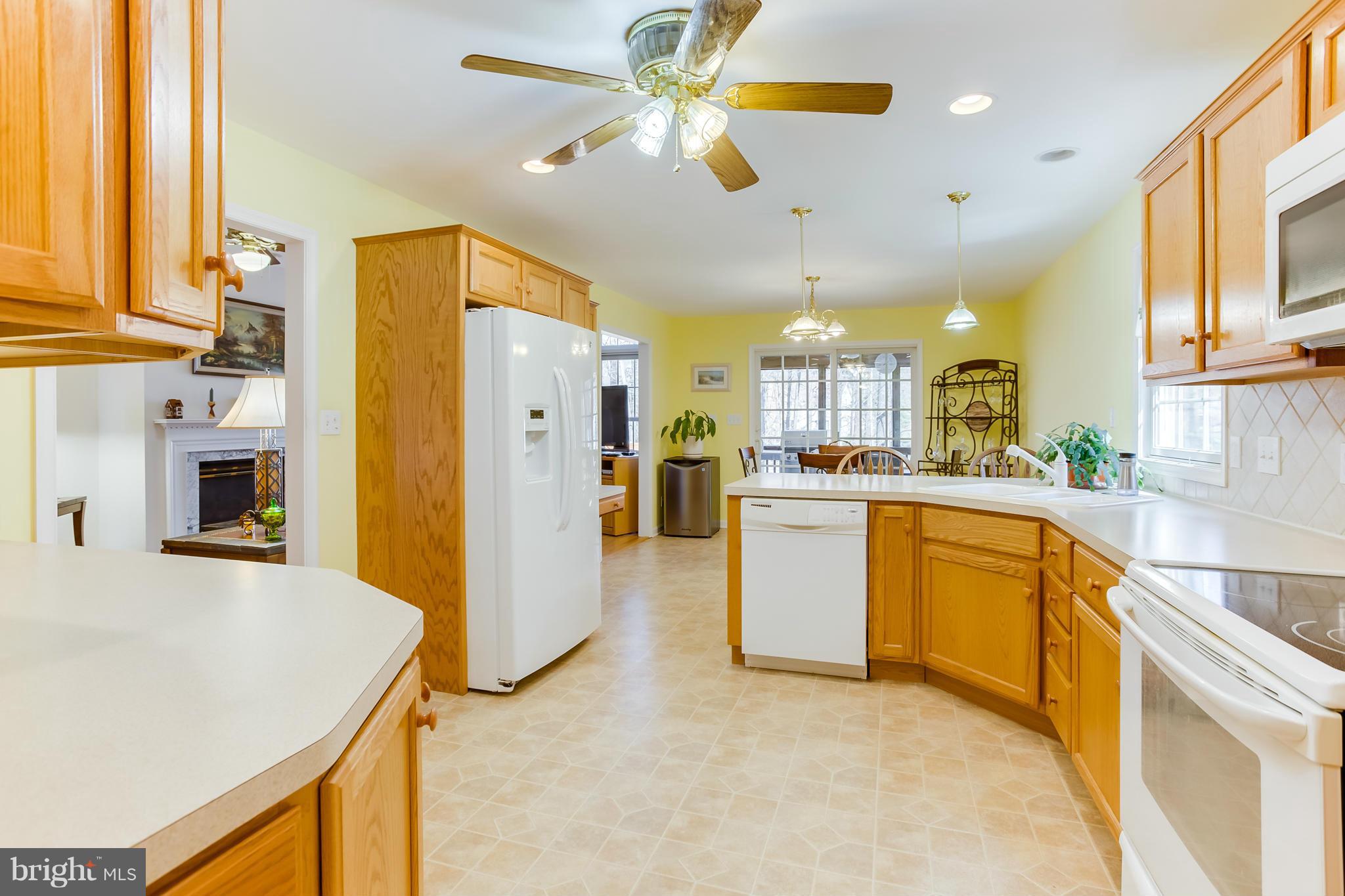 312 Happy Creek Road Locust Grove, VA 22508 - Photo 6 of 30 Kitchen