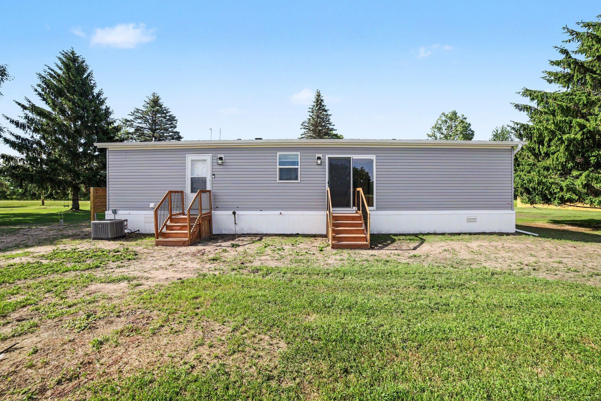 4390 West Seaman Road Alma, MI 48801 - Photo 2 of 18