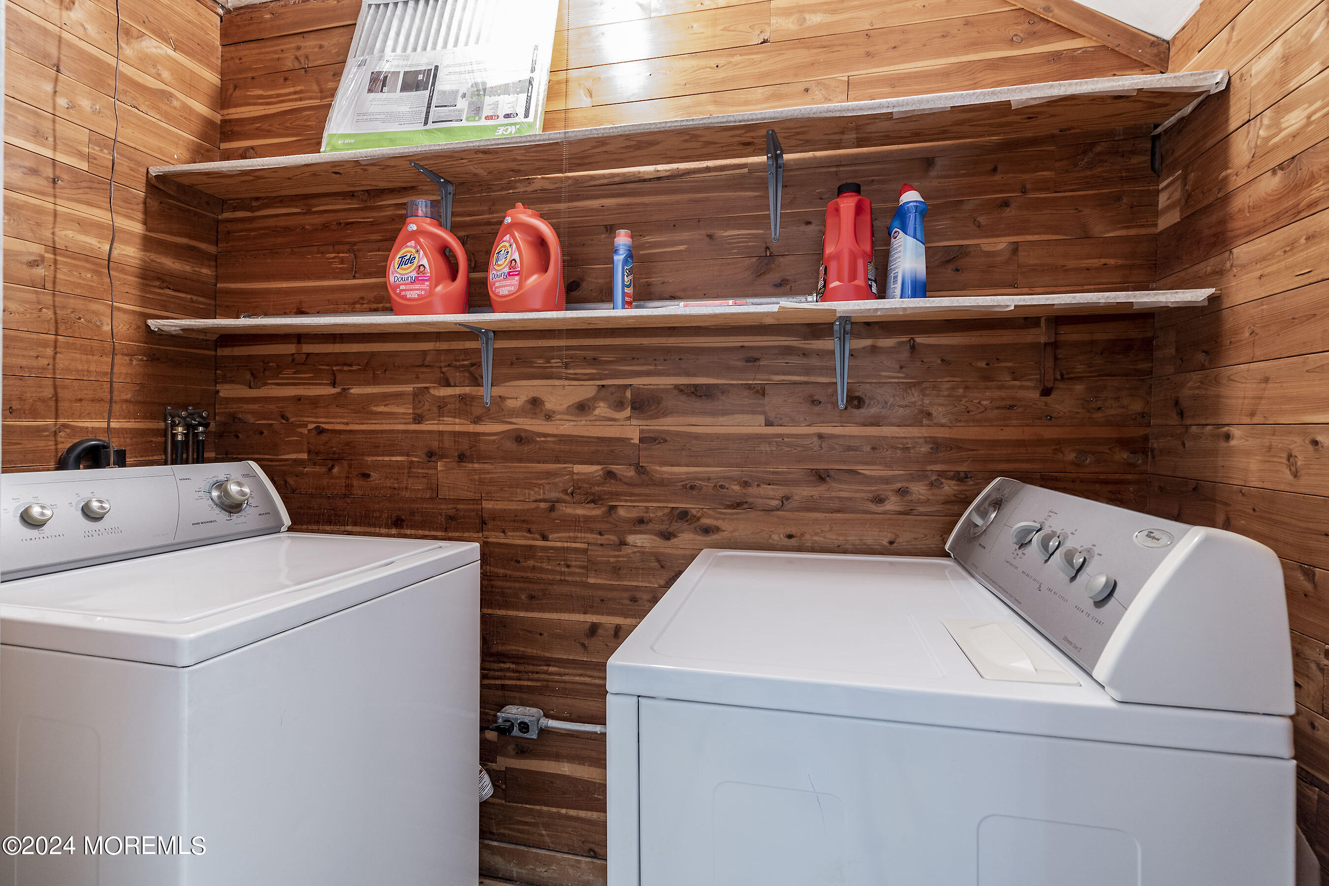 604 Rankin Road Brielle, NJ 08730 - Photo 24 of 38 24-Int19 Laundry