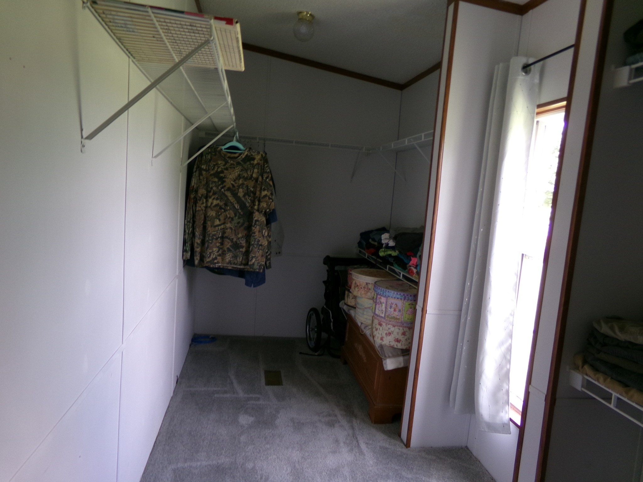 258 Paul Thompson Road Bethpage, TN 37022 - Photo 16 of 23 a view of walk in closet