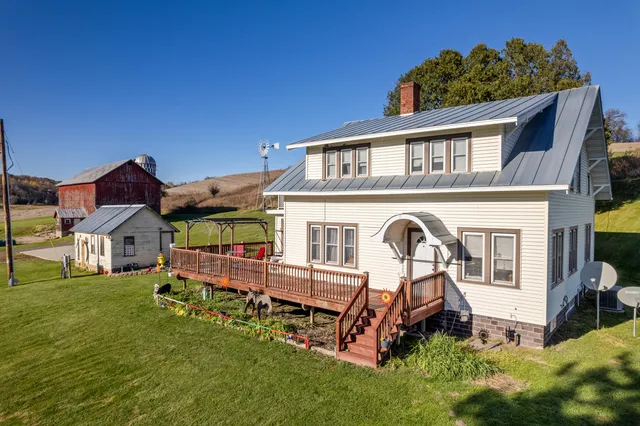 $399,900 | N23764 Wayside Lane, Ettrick, WI 54627