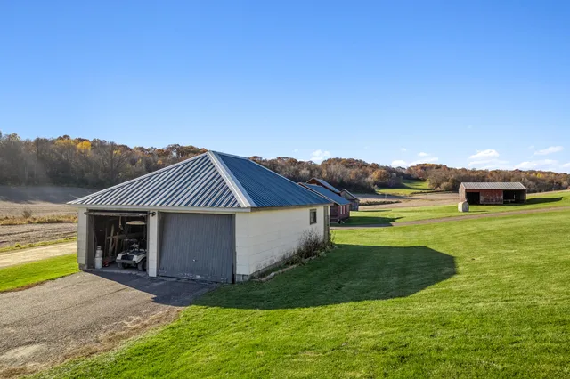 $399,900 | N23764 Wayside Lane, Ettrick, WI 54627