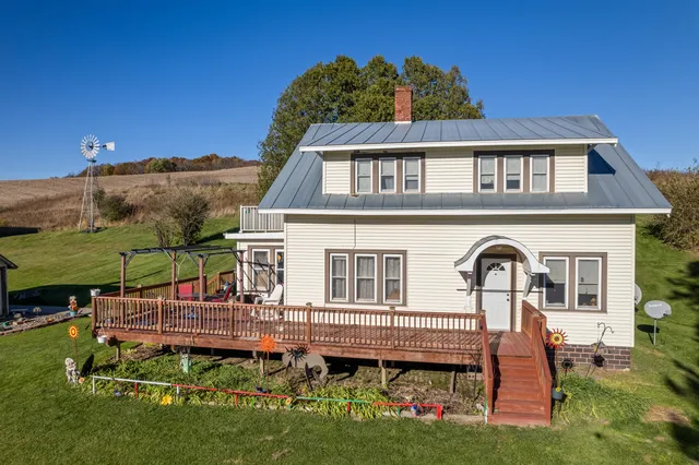 $399,900 | N23764 Wayside Lane, Ettrick, WI 54627