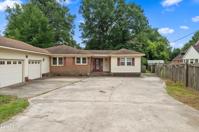 $205,000 | 533 West College Street, Warsaw, NC 28398