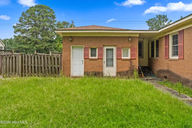 $205,000 | 533 West College Street, Warsaw, NC 28398