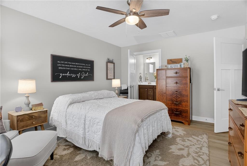 105 Horseshoe Loop Washington, PA 15301 - Photo 28 of 49 a bedroom with a bed and a lamp