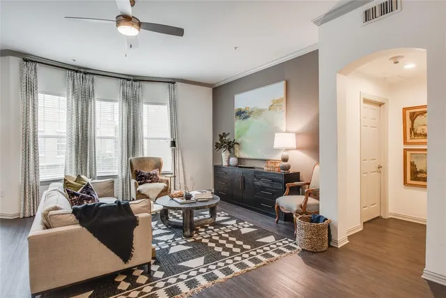 $4,200 | 4201 Lomo Alto Drive, Unit 209, Highland Park, TX 75219