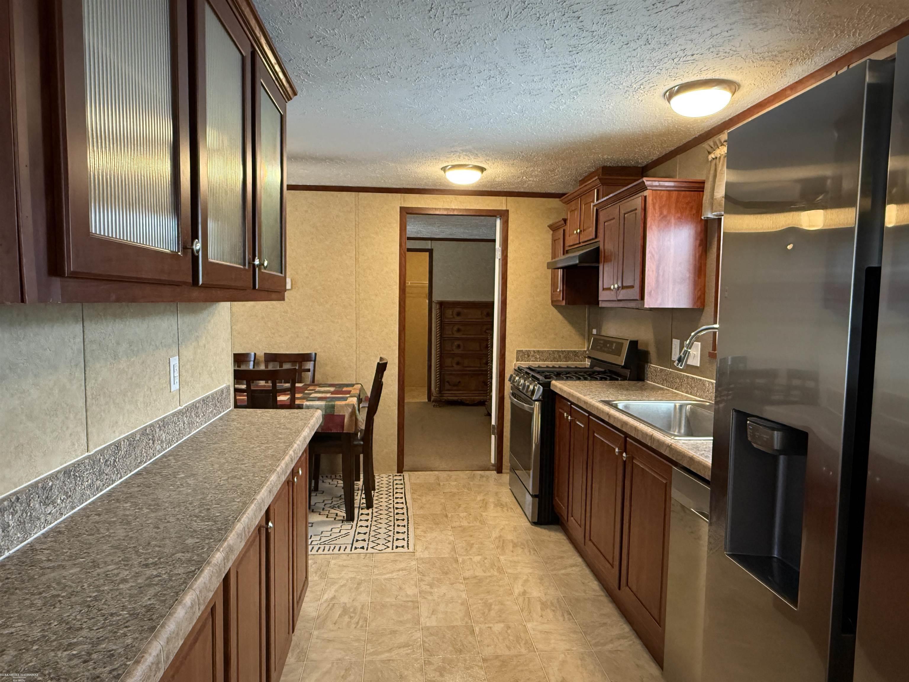 4539 Carlton Road Sterling Heights, MI 48310 - Photo 5 of 19