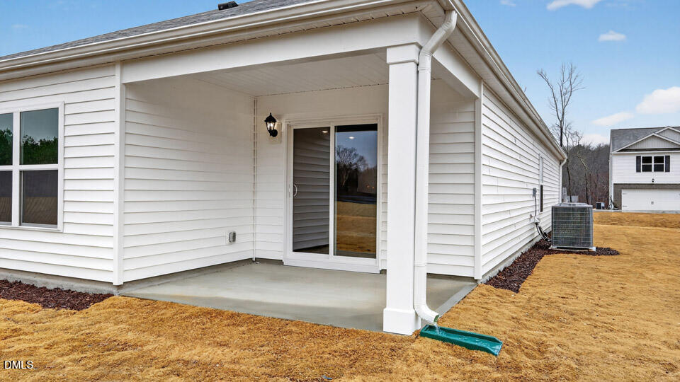 113 Daniel Road Smithfield, NC 27577 - Photo 29 of 40 Covered Patio