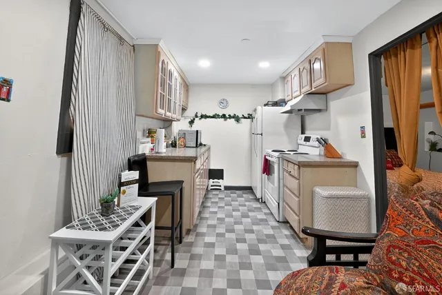 $899,000 | 2027 Quesada Avenue, San Francisco, CA 94124