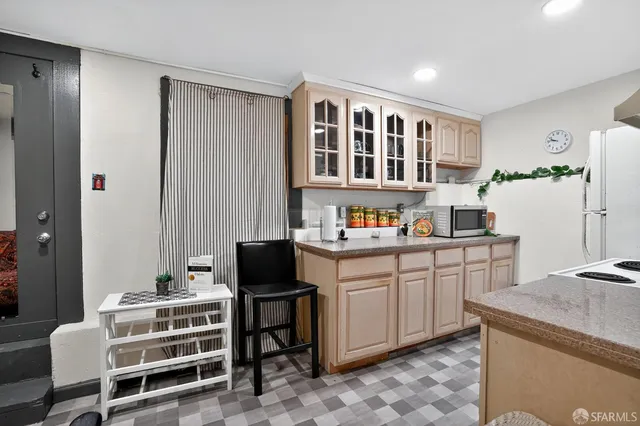 $899,000 | 2027 Quesada Avenue, San Francisco, CA 94124