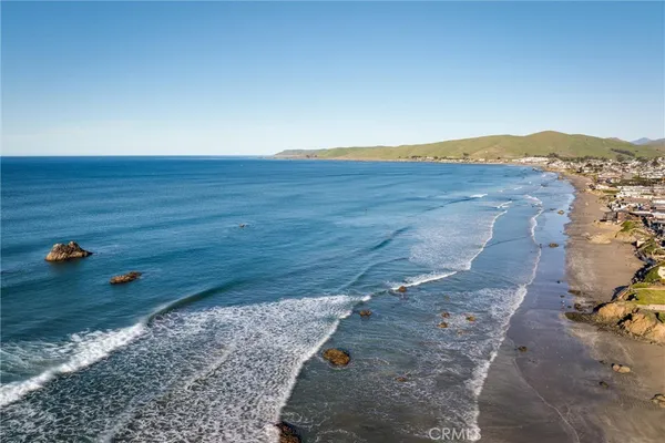 a view of an ocean view