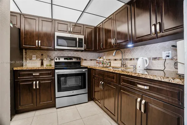 $300,000 | 1625 Northwest 80th Avenue, Unit D, Margate, FL 33063
