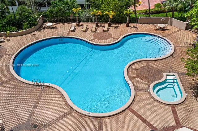 $4,450 | 520 Brickell Key Drive, Unit A705, Miami, FL 33131