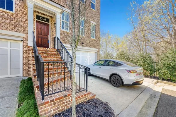 a car parked in front of a building