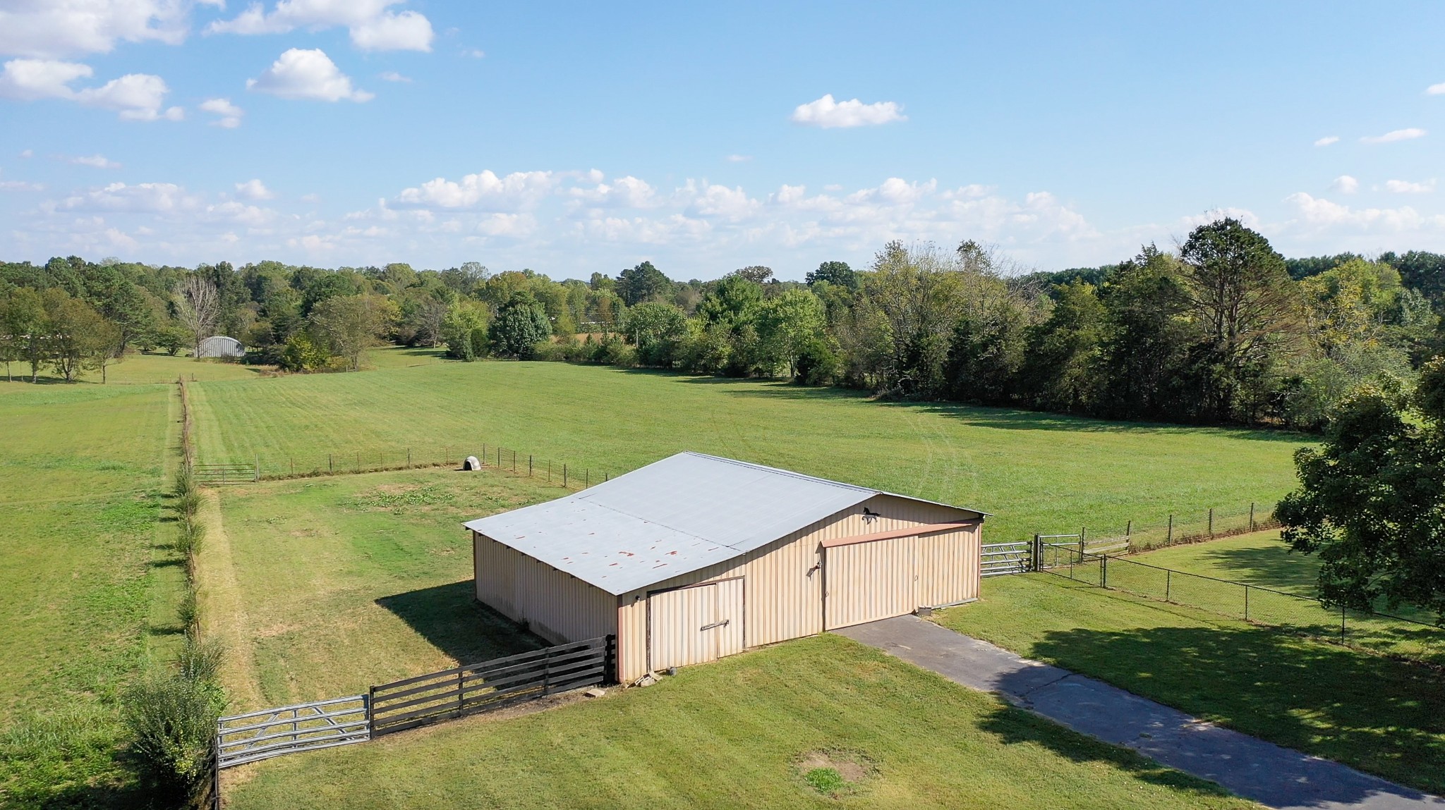 191 Blanton Chapel Road Manchester, TN 37355 - Photo 5 of 26 a aerial view of a house with big yard