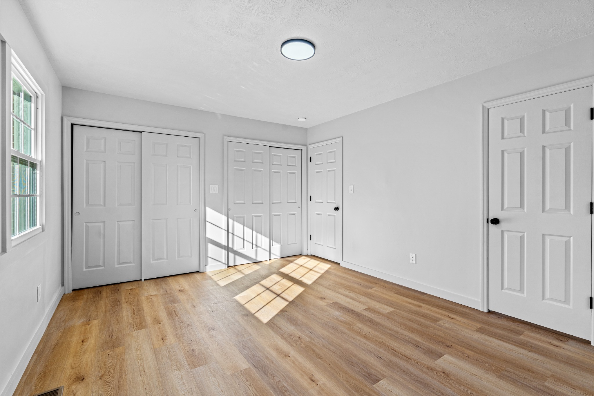 191 Blanton Chapel Road Manchester, TN 37355 - Photo 10 of 26 a view of empty room with wooden floor