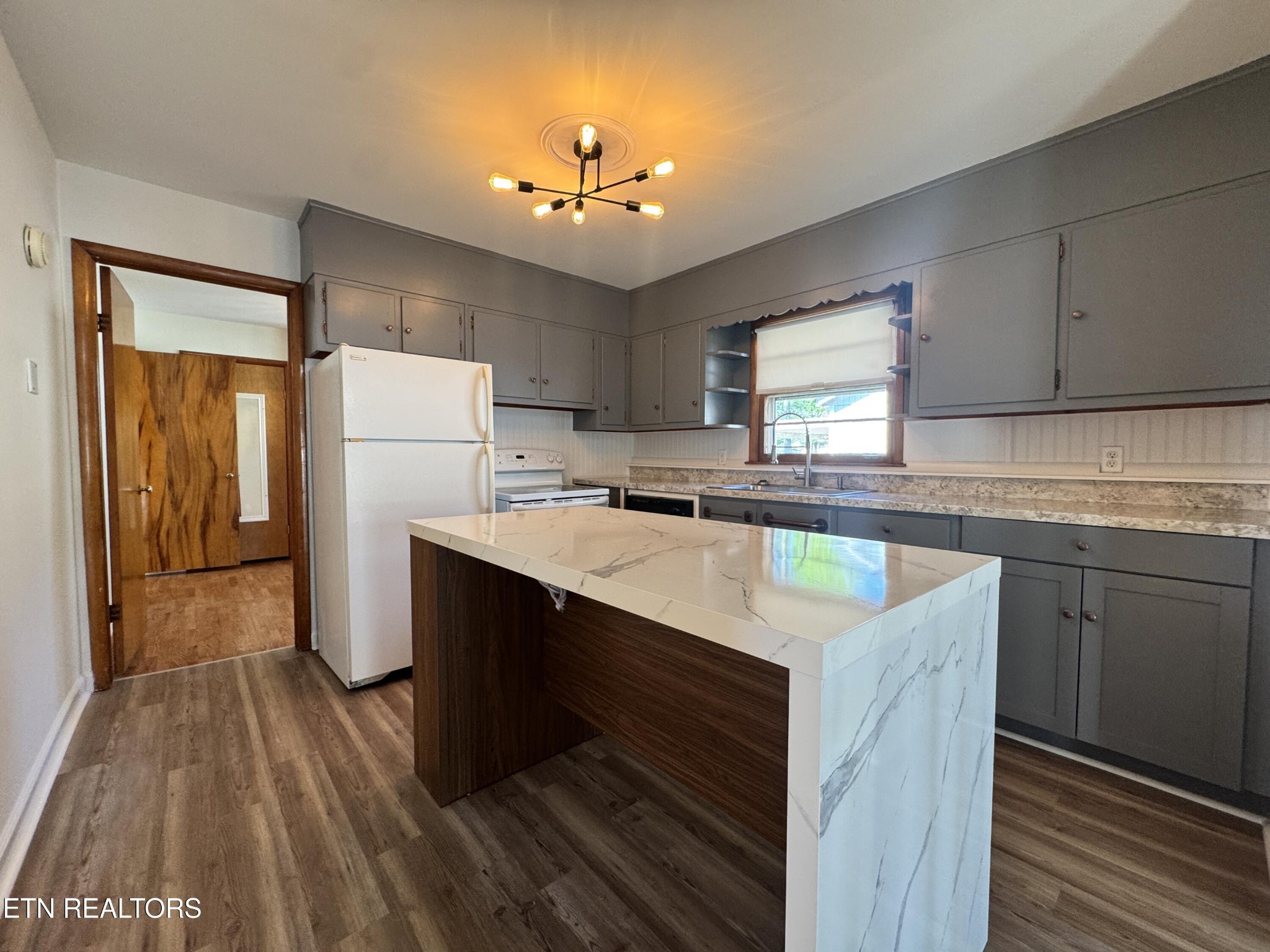 8029 Sharp Road Powell, TN 37849 - Photo 5 of 44 Gallery Image 5