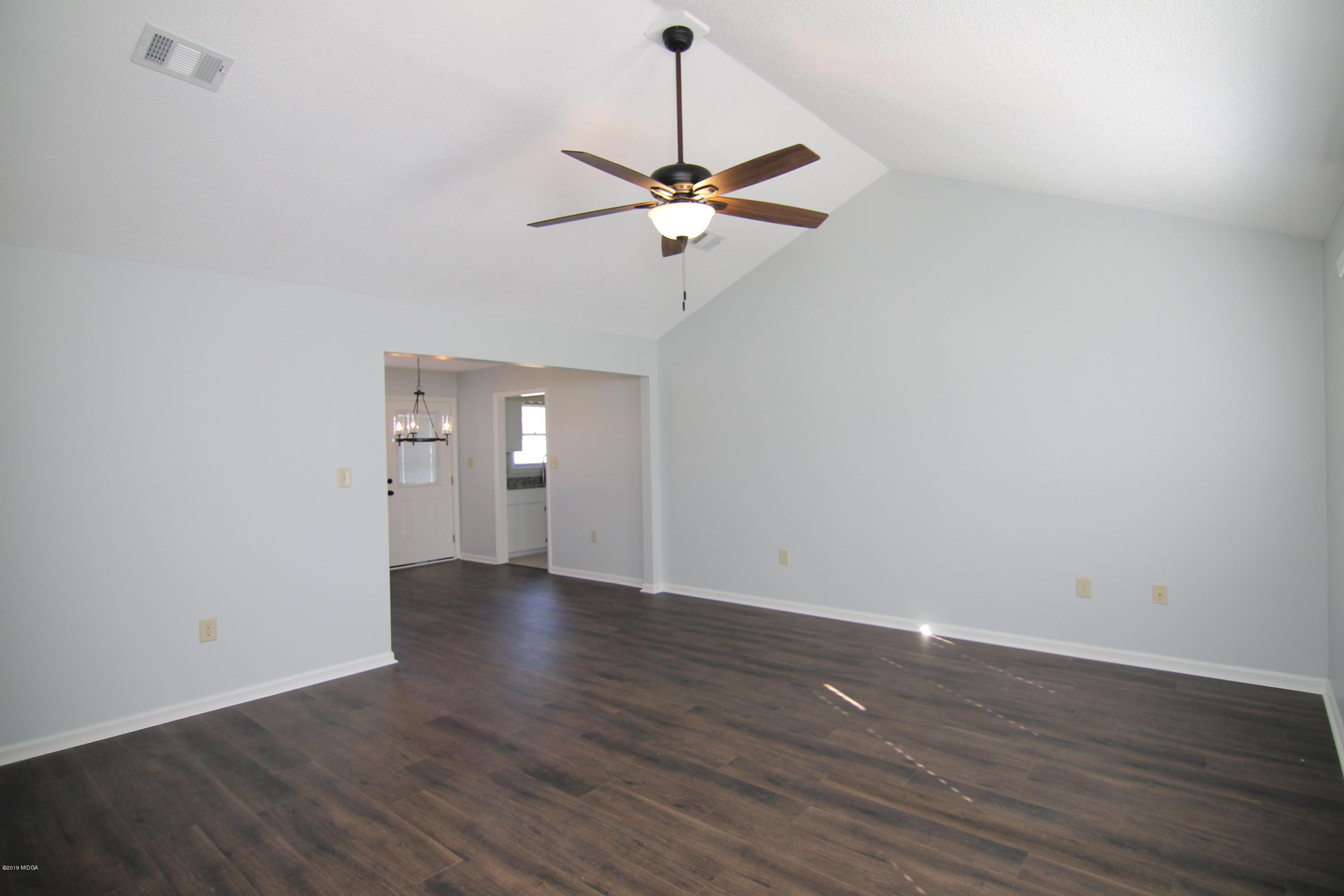704 Fieldstone Road Warner Robins, GA 31093 - Photo 4 of 29 4