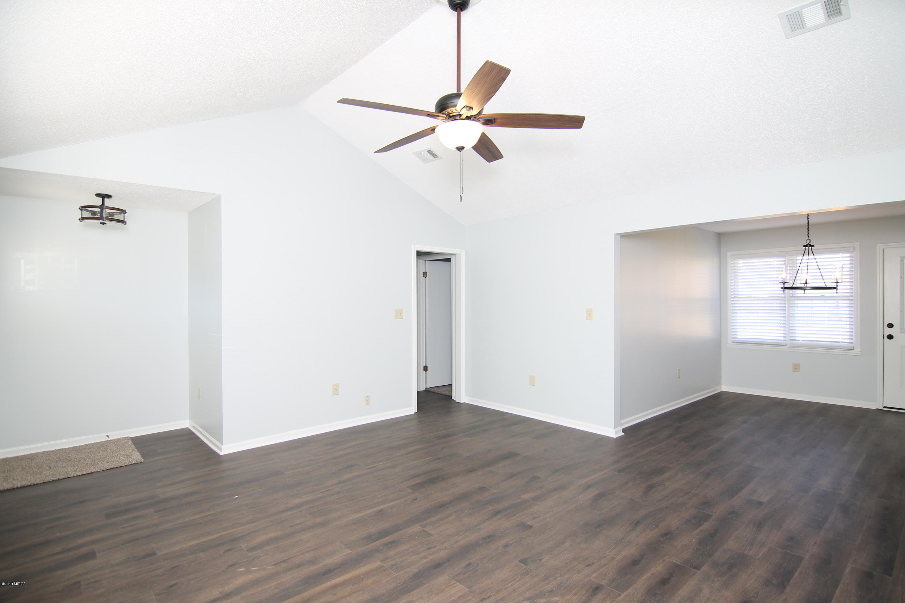 704 Fieldstone Road Warner Robins, GA 31093 - Photo 5 of 29 5