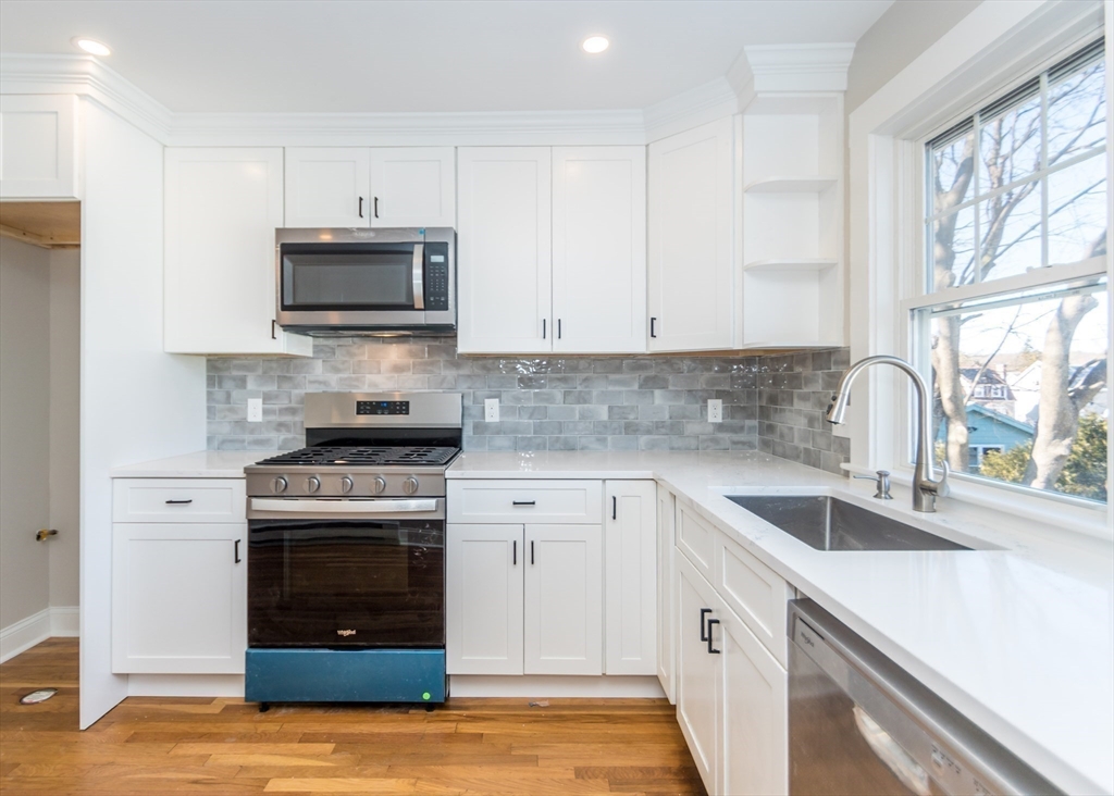 78 Barbara Road, Unit 2 Waltham, MA 02453 - Photo 2 of 15 Gallery Image 2